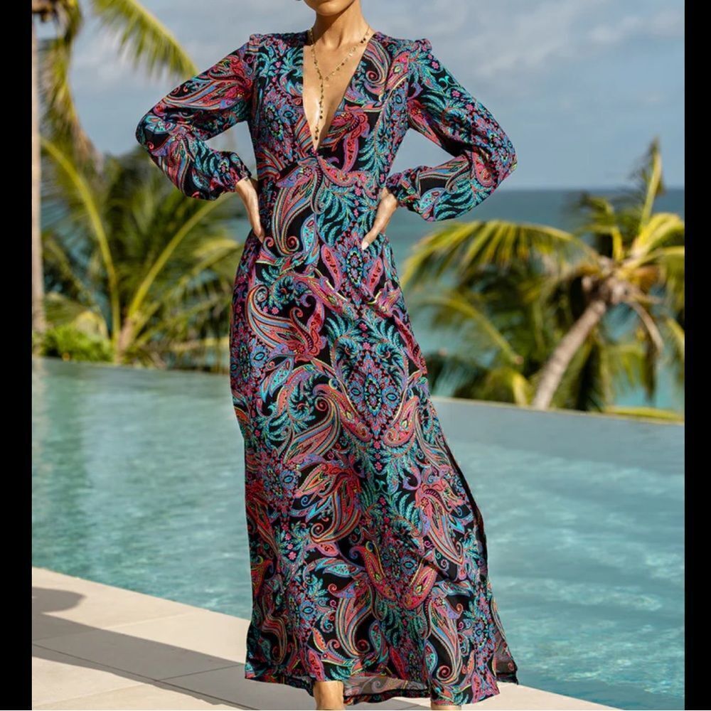 Luli Fama x Anthropologie Que Linda Printed Deep-V maxi Dress in pink